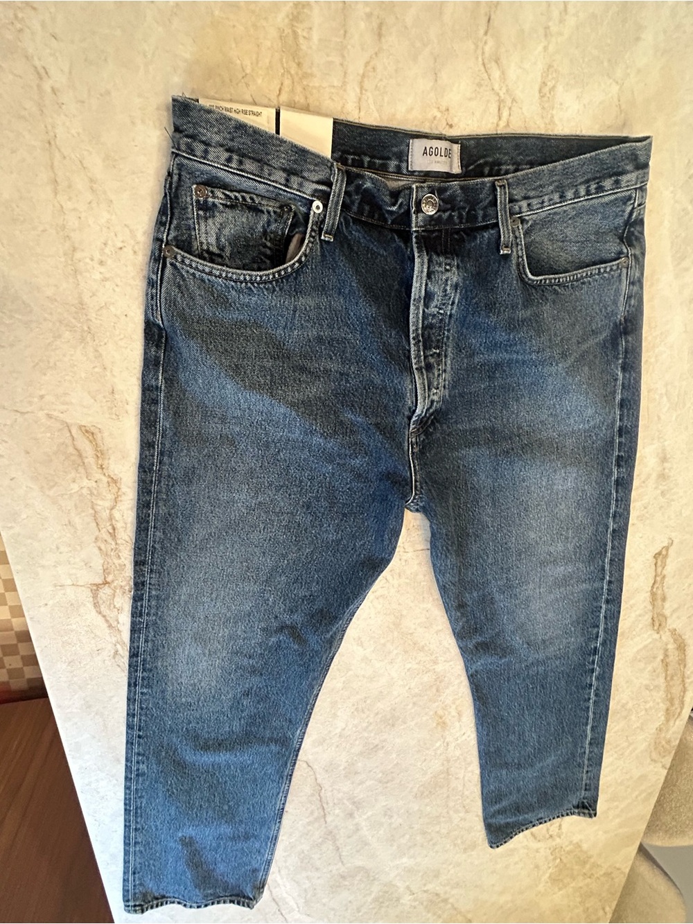 AGOLDE 90’s  High Rise Straight Jeans
Size 32 • Wash: Portrait • New With Tags